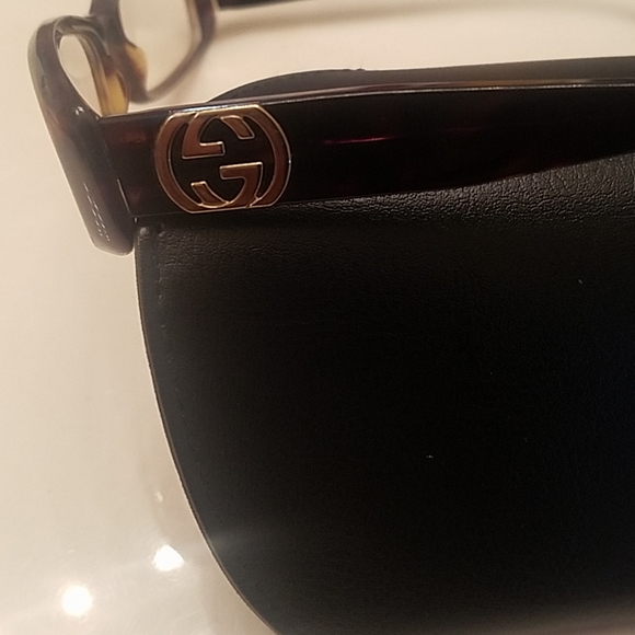 GUCCI Eyeglass Frame - Picture 3 of 4